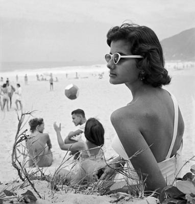 Brotinho Ivanira na praia de Ipanema