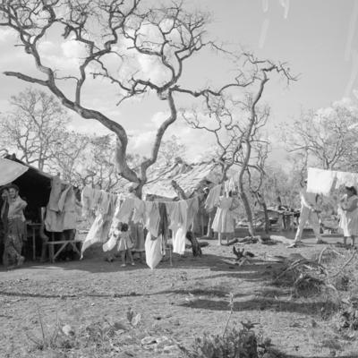 Moradia na Sacolândia, arredores de Brasília