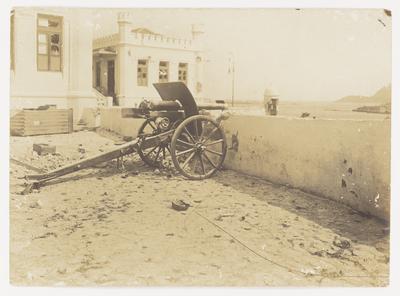 Revolta Naval; canhão em frente ao Batalhão Naval, apontado para o Cais Pharaux