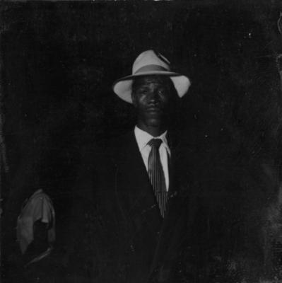 O mestre-sala Delegado no ensaio na Mangueira