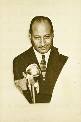 Cristóvão de Alencar ao microfone