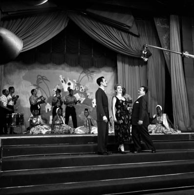 Apresentação do Trio de Ouro