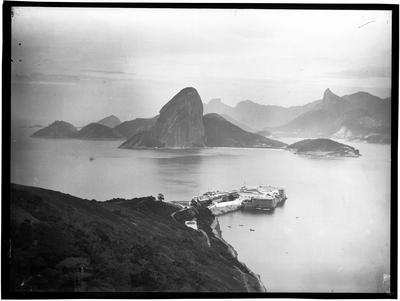 Vista do Pão de Açúcar a partir da Fortaleza de Santa Cruz