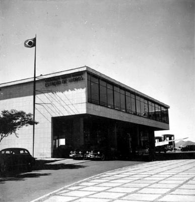 Estação de Hidroaviões do Aeroporto Santos Dumont, projeto de Attilio Correia Lima e Burle Marx