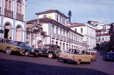Chafariz dos Contos e sobrado anexo