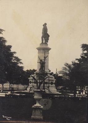 Monumento ao almirante Barroso