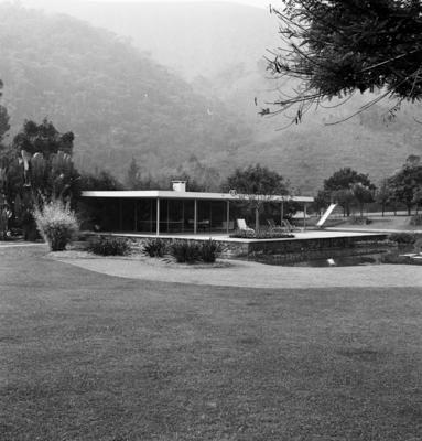 Residência de Alfredo Baumann, projeto do arquiteto Olaf Wit Prochnik e de Burle Marx