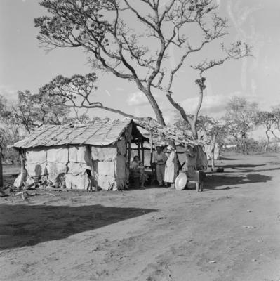 Moradia na Sacolândia, arredores de Brasília