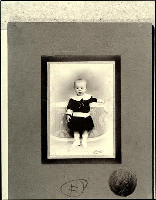 Noel Rosa com 1 ano (reprodução)