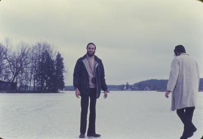 Jorge Bodanzky em um lago congelado