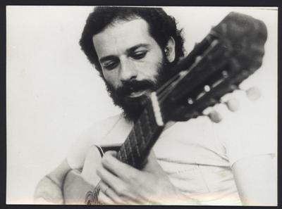 João Bosco com o violão