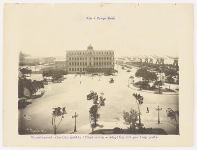 Substituição da iluminação pública de gás para lâmpadas incandescentes