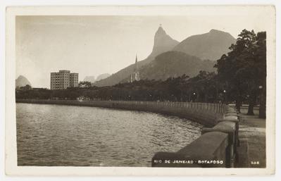 Praia de Botafogo e o Cristo Redentor