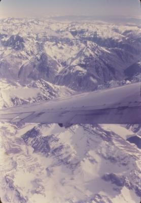 Vista aérea da janela do avião