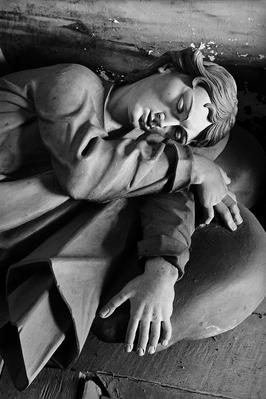 São João Evangelista adormecido, passo do Horto