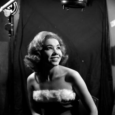 Artista não identificada