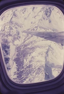 Vista aérea da janela do avião