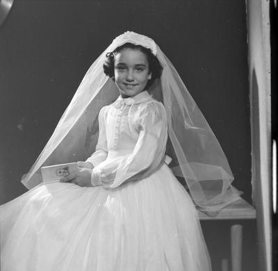 Primeira comunhão de Maria Guiomar Novais de Assunção