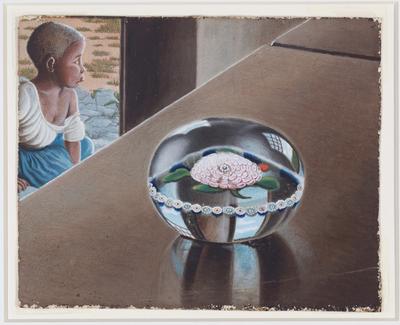 Sara e o peso de papel