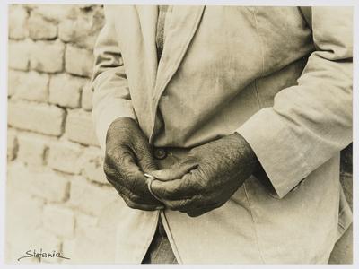 Mãos do sr. Eduardo Salles