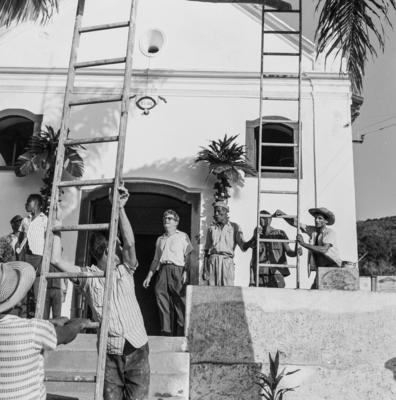 Preparativos para festa junina no Sítio Burle Marx