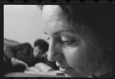 Luiz Carlos Ripper e Lena, na casa de Jorge, antes de viagem para locações do filme do Caca Diegues