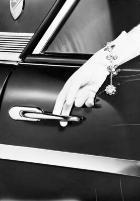 Campanha publicitária da agência J. Walter Thompson para polidor Silvo da Atlantis - carro