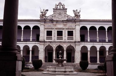 Universidade de Évora