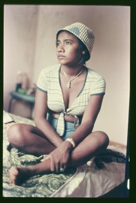 Edna de Cássia em sua casa