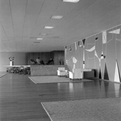 Pintura mural sobre alvenaria, de Athos Bulcão, no Brasília Palace Hotel