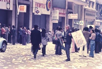 Espectadores assistem ao jogo da Copa do Mundo FIFA