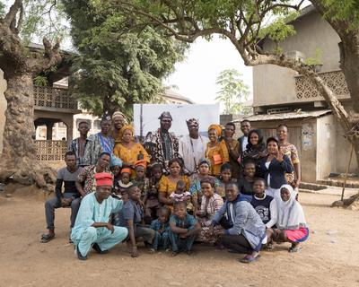 Bankole com a sua família em Ogbomoso