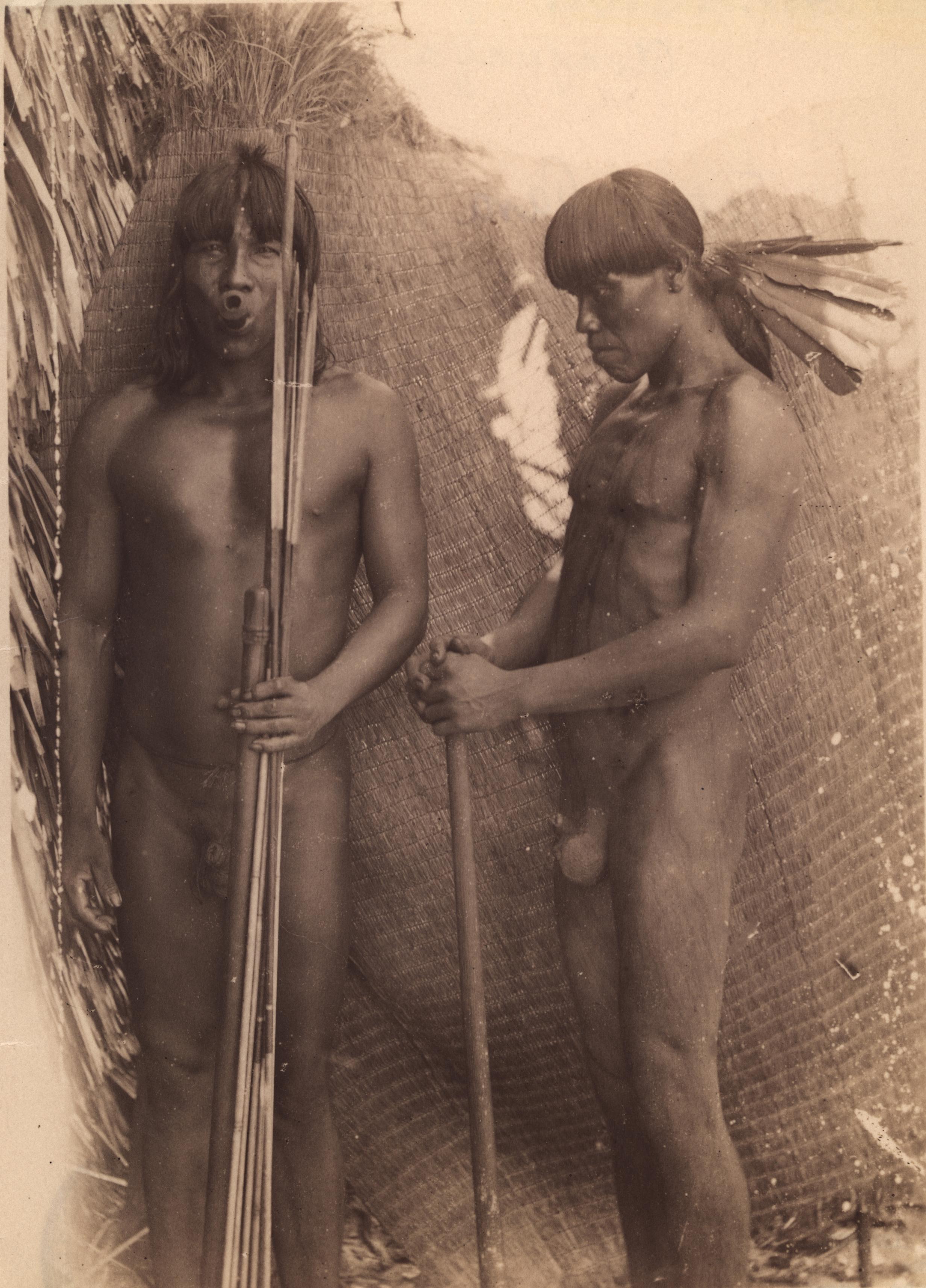 Guerreiros indígenas provavelmente da comunidade Xambioá