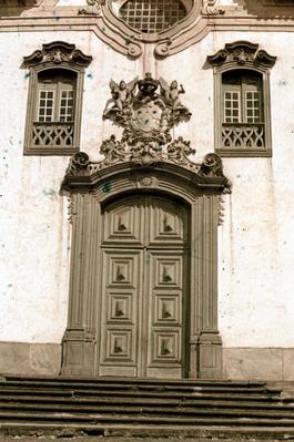 Igreja de Nossa Senhora do Carmo - portada