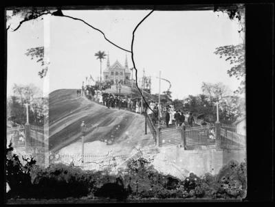 Igreja da Penha em dia de festa