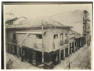 Rua 7 de Setembro, esquina com a rua dos Ourives