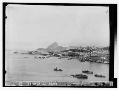 Entrada da Barra, vista do cais Pharoux