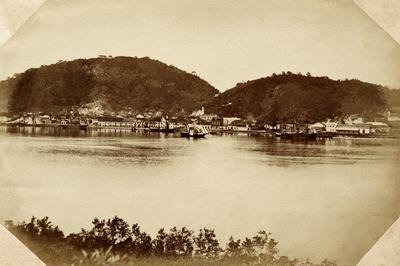 Cidade de Santos tirada da Ilha de Barnabé