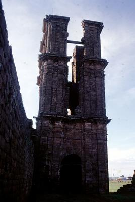 Ruínas da Igreja de São Miguel Arcanjo