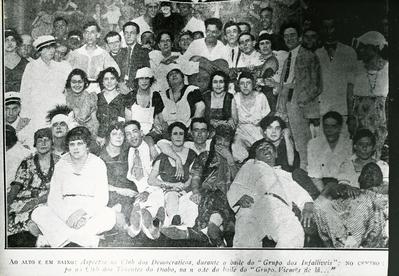 Sinhô e Grupo dos Infalíveis (reprodução de livro ou periódico)