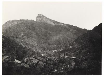 Morro do Corcovado visto da Ladeira dos Guararapes