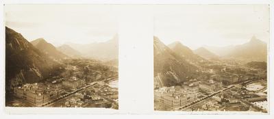 Vista do bairros da Urca e Botafogo; destaque para o morro do Corcovado