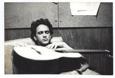 Caetano Veloso com o violão