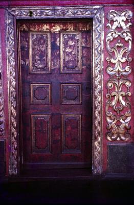 Igreja Matriz de Nossa Senhora da Conceição - porta lateral da capela-mor