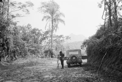Dario Chiaverini e Yvonne Mautner no Pico do Jaraguá