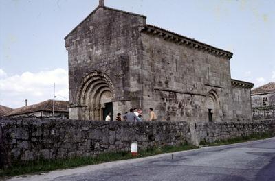 Mosteiro de São Salvador de Bravães