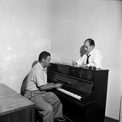 Pernambuco (ao piano) e Marino Pinto