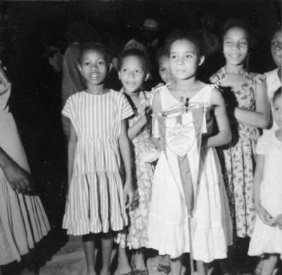 Crianças no ensaio na Portela