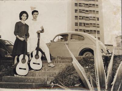 Rosinha de Valença e Luiz Henrique com violões