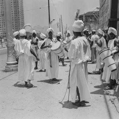 Desfile do Afoxé Filhos de Gandhi